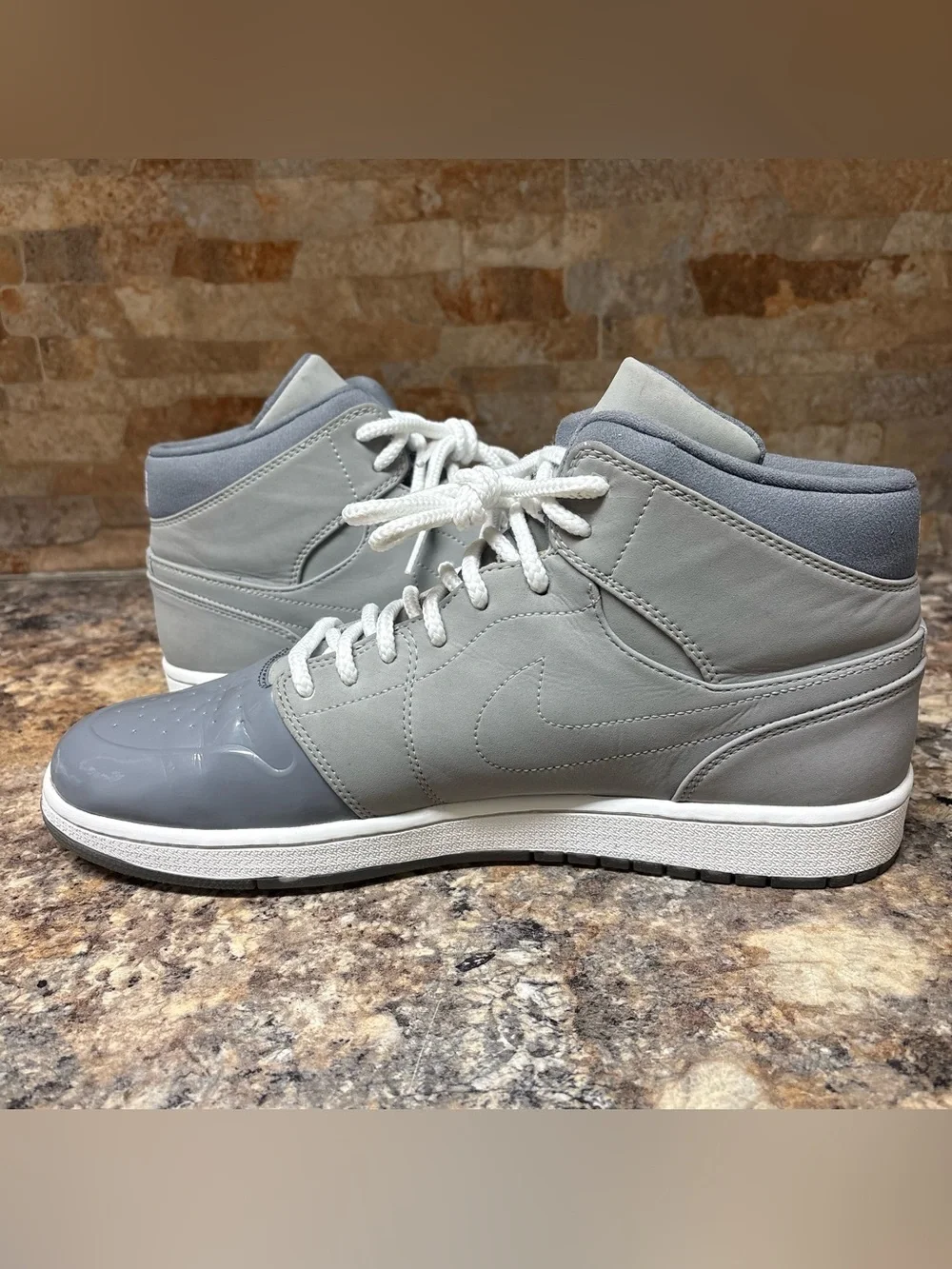 Nike Air Jordan 1 Retro High OG Cool Gray Size US 13